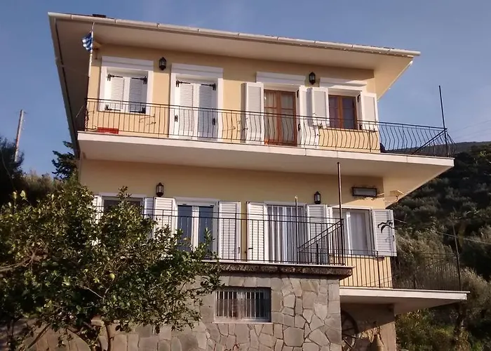 Olympia House Βαθύ