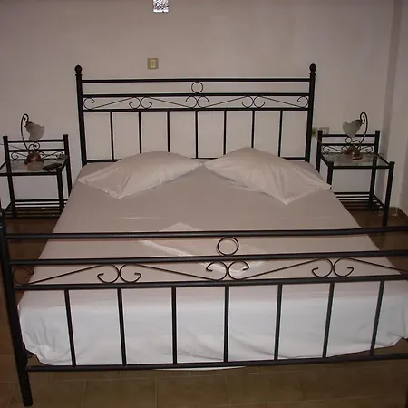 Olympia House * Vathí